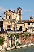 Verona - la chiesa del Redentore sull'altra sponda dell'Adige. 